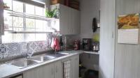 Kitchen - 19 square meters of property in Boschkop