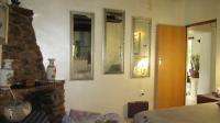 Main Bedroom - 25 square meters of property in Boschkop