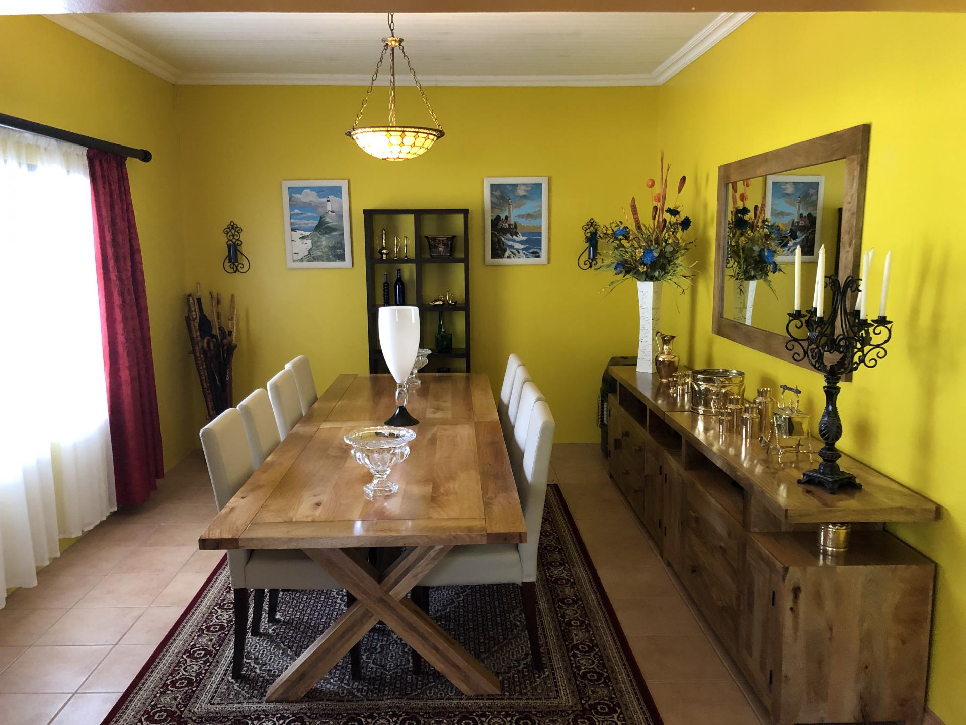 Dining Room - 25 square meters of property in Lady Grey