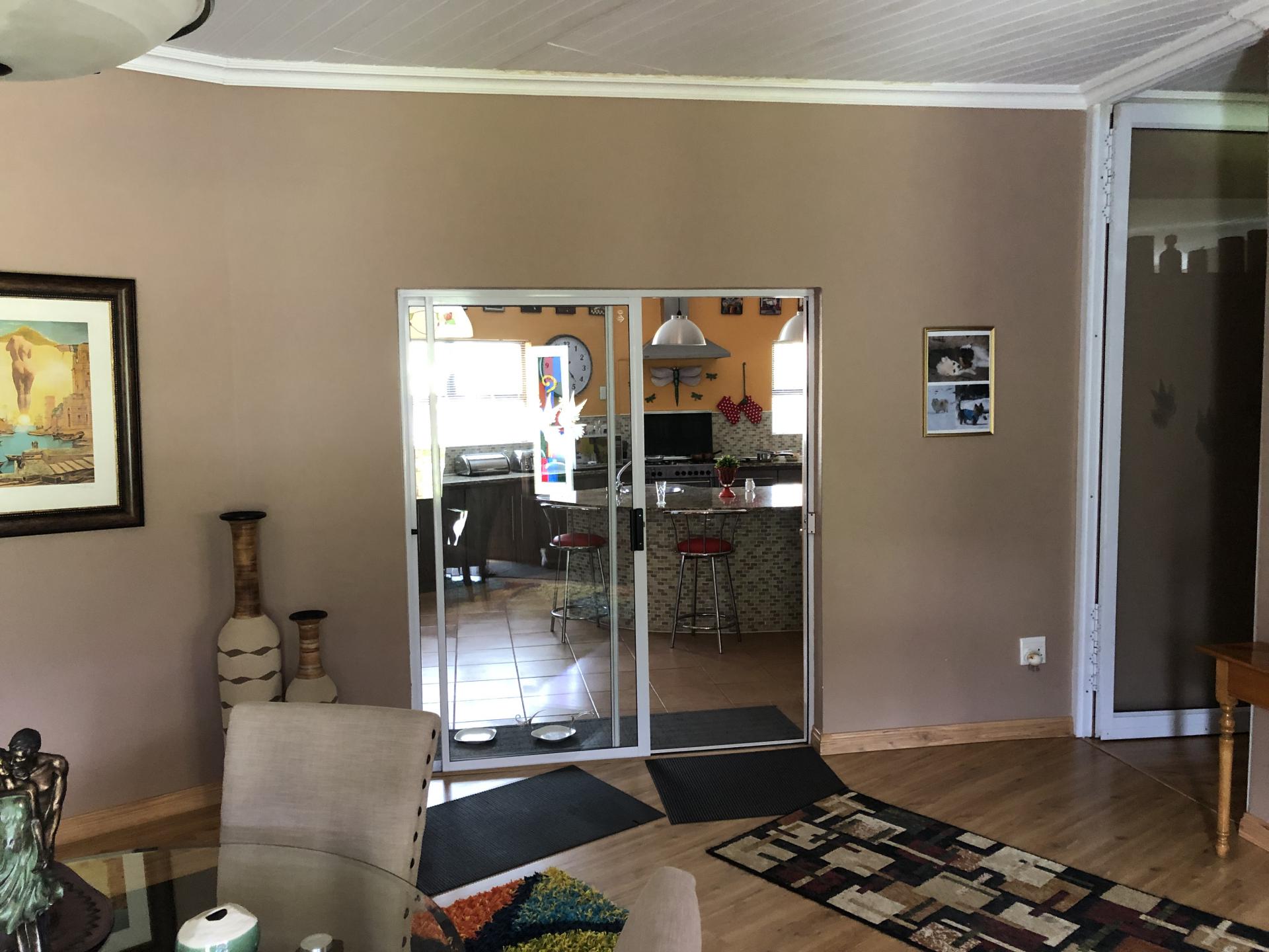 Spaces - 15 square meters of property in Lady Grey