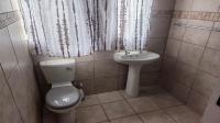 Bathroom 1 of property in Oudtshoorn