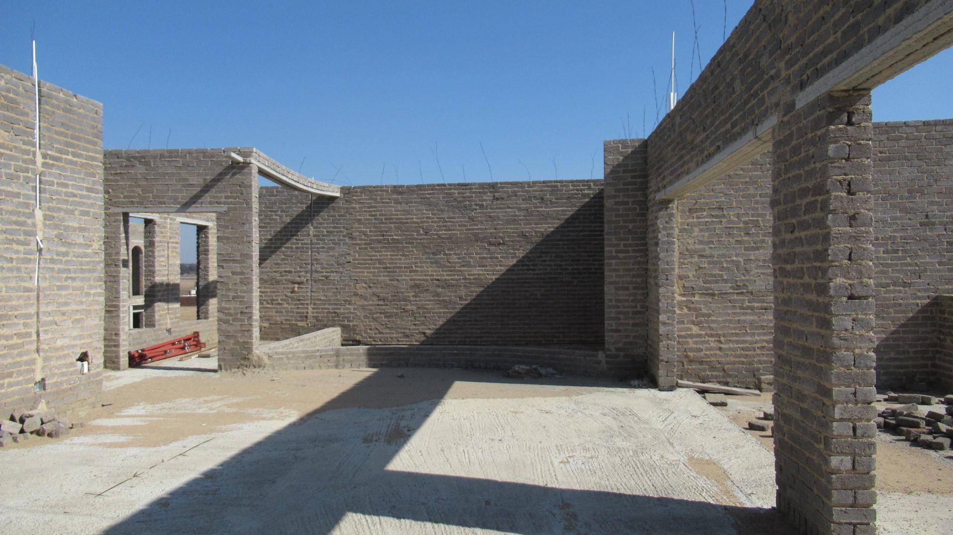 Lounges - 240 square meters of property in Bredell AH