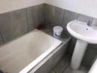 Bathroom 1 - 4 square meters of property in Eikepark