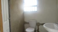 Main Bathroom - 5 square meters of property in Eikepark