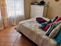 Bed Room 1 - 11 square meters of property in Rensburg