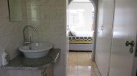 Main Bathroom - 4 square meters of property in Forest Hill - JHB