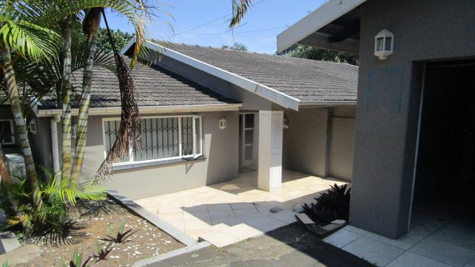 Standard Bank EasySell 6 Bedroom House for Sale in Dawncliffe - MR488641
