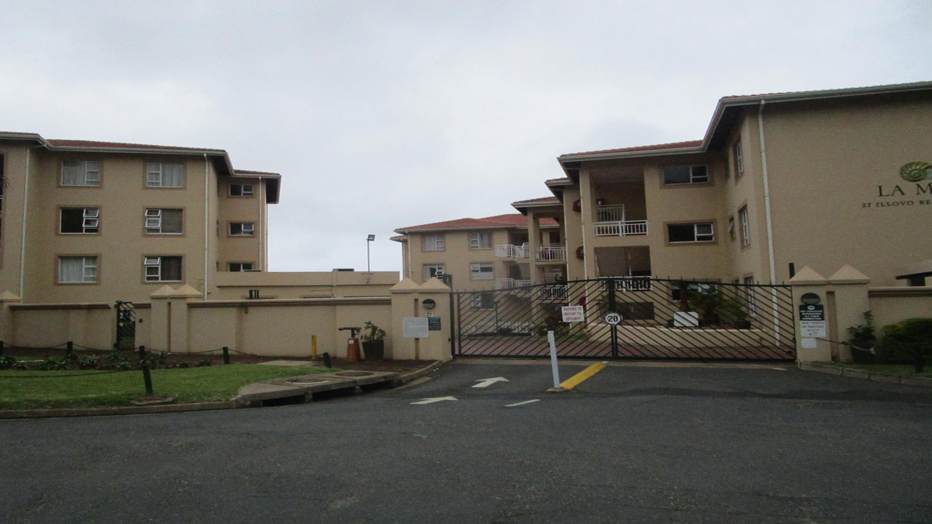 Front View of property in Illovo Beach