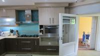 Kitchen - 32 square meters of property in Illovo Beach