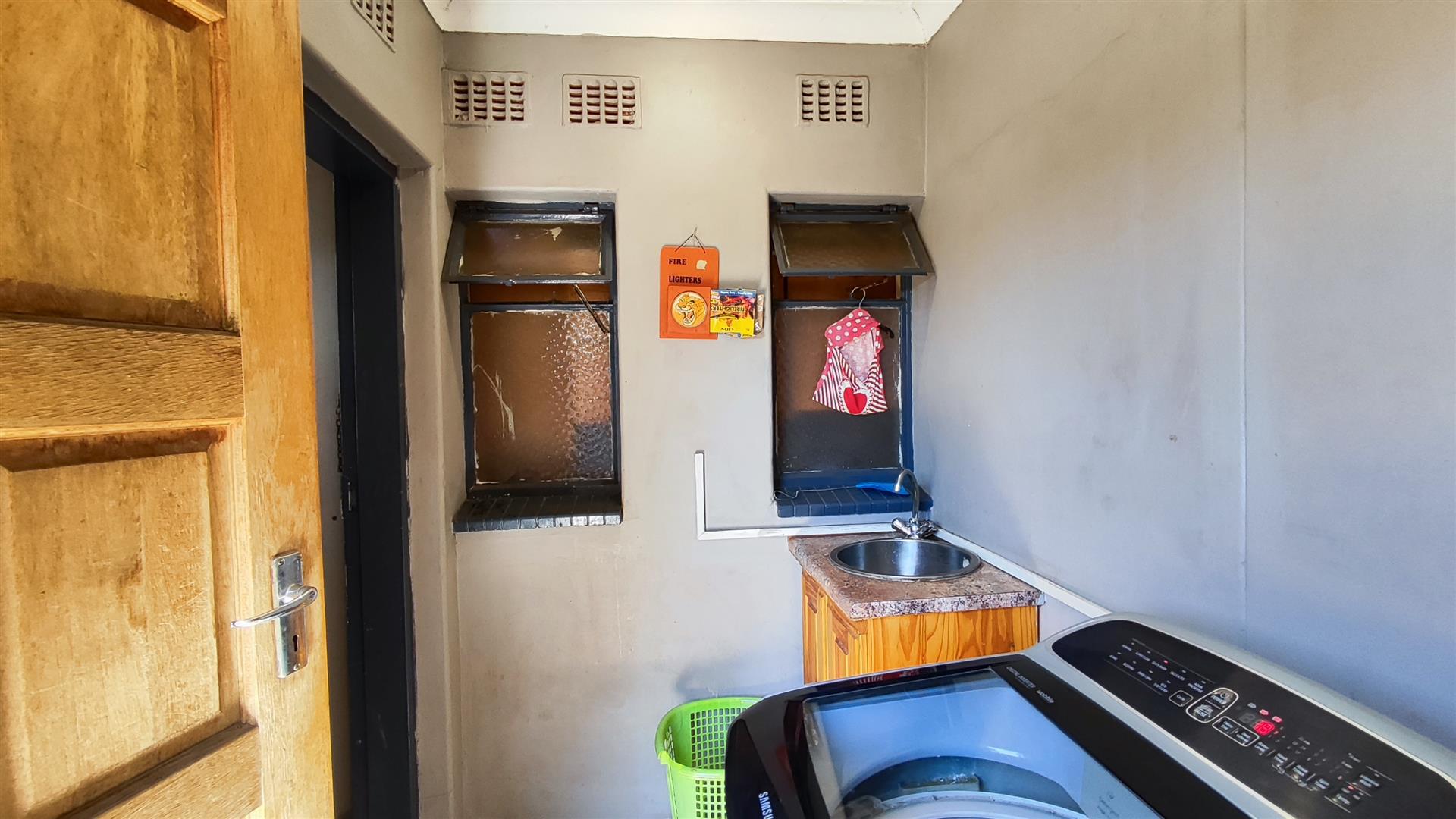 Scullery - 6 square meters of property in Meyerton