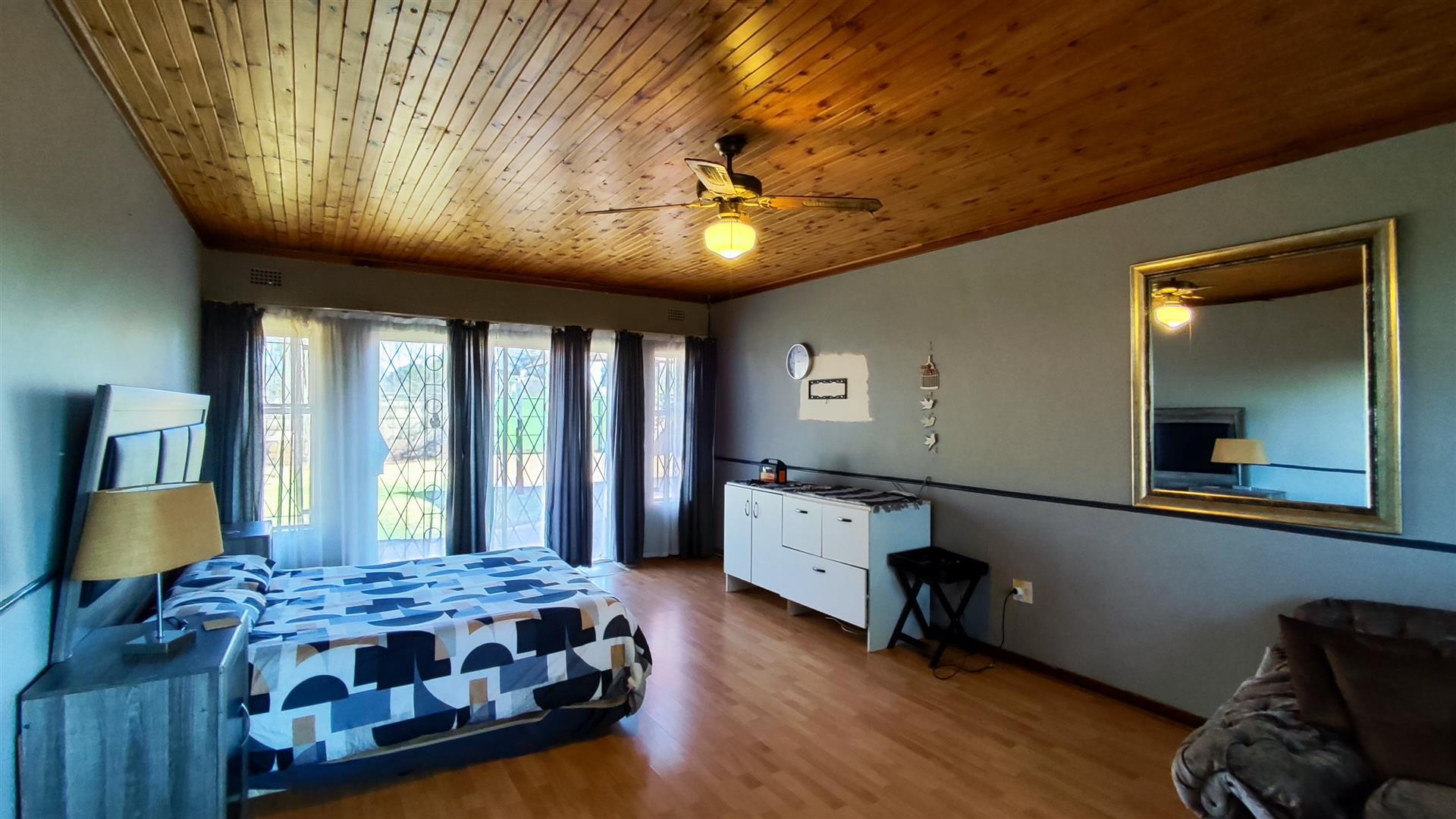 Main Bedroom - 32 square meters of property in Meyerton