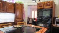 Kitchen - 19 square meters of property in Corlett Gardens
