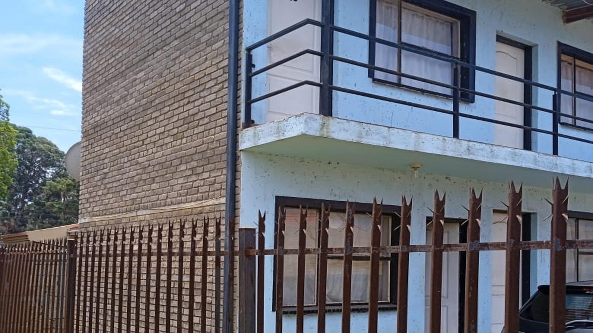 Front View of property in Elandsfontein Rail