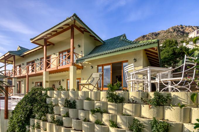 5 Bedroom House for Sale For Sale in Gordons Bay - MR489328