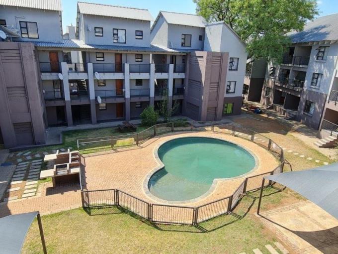 2 Bedroom Apartment to Rent in Hoedspruit - Property to rent - MR489429