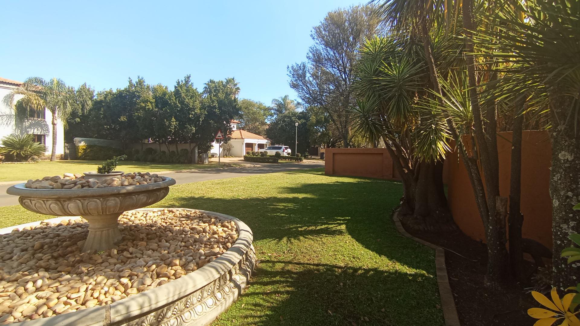 Garden of property in Silver Lakes Golf Estate