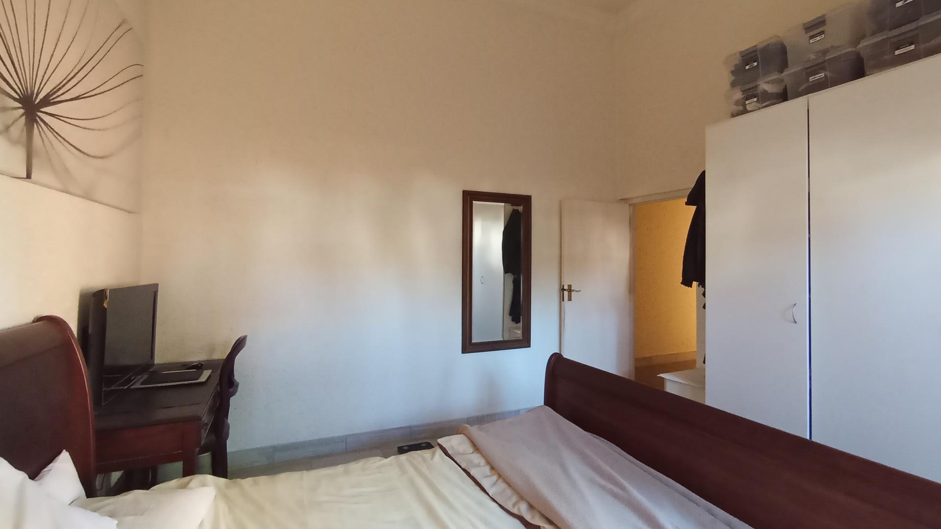 Bed Room 3 - 20 square meters of property in Silver Lakes Golf Estate