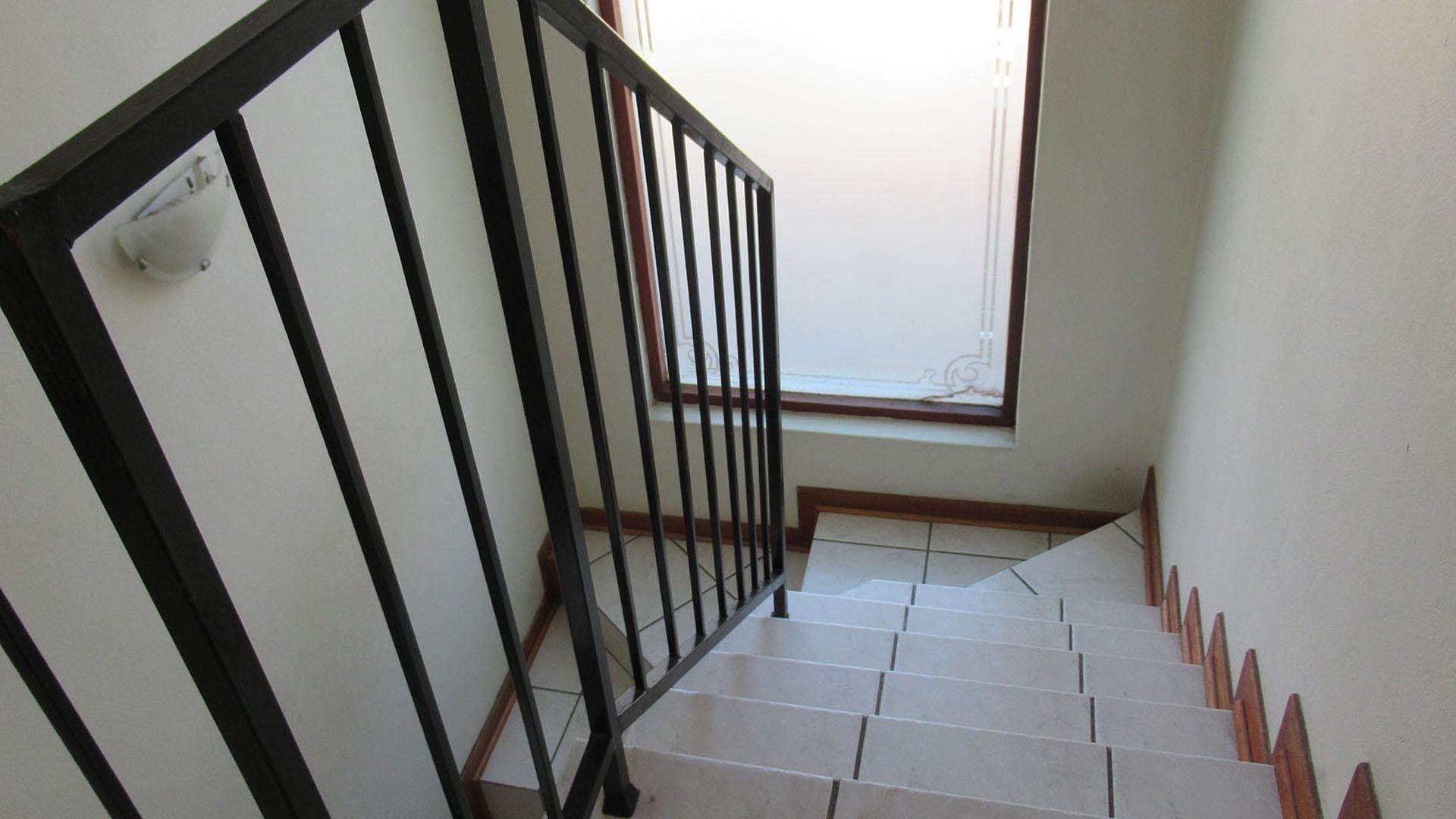 Spaces - 20 square meters of property in Broadacres