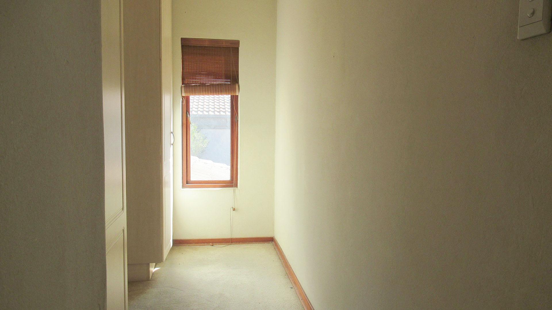 Rooms - 7 square meters of property in Broadacres