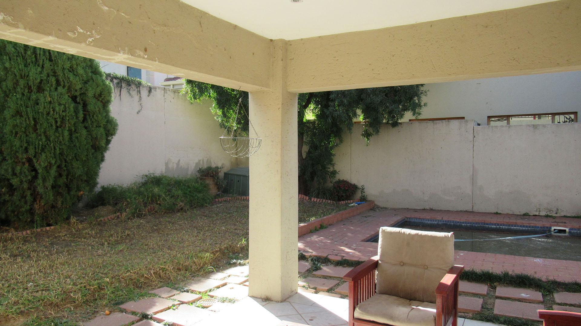 Patio - 17 square meters of property in Broadacres