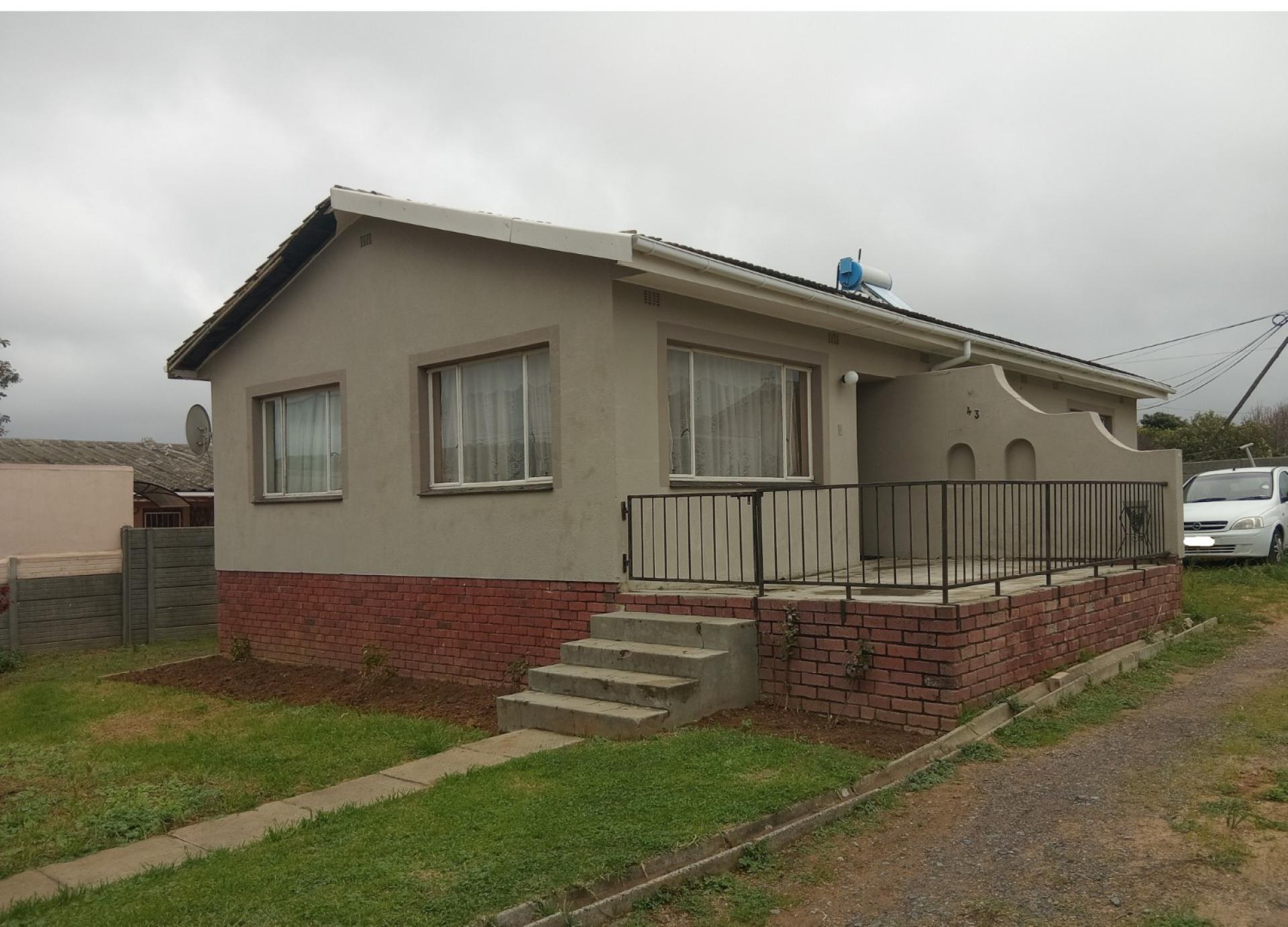 Front View of property in Cloetesville