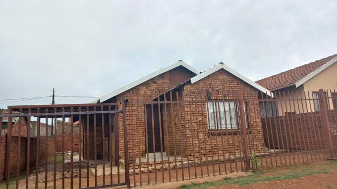 3 Bedroom House for Sale For Sale in Soshanguve - Private Sale - MR489660