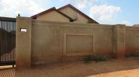 Front View of property in Roodepoort