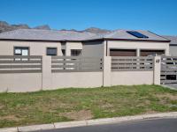 3 Bedroom 2 Bathroom House for Sale for sale in Gordons Bay