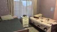 Bed Room 1 of property in Thatchfield