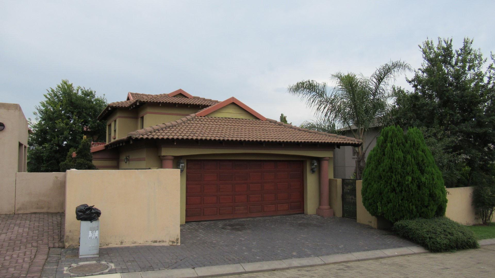 Front View of property in Krugersdorp