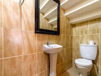 Guest Toilet - 3 square meters of property in Krugersdorp