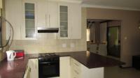 Kitchen - 18 square meters of property in Krugersdorp
