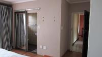 Main Bedroom - 21 square meters of property in Krugersdorp
