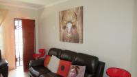Lounges - 21 square meters of property in Alliance