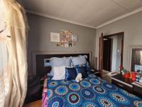 Bed Room 2 - 13 square meters of property in Chiawelo