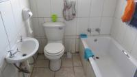 Bathroom 1 - 4 square meters of property in Chiawelo