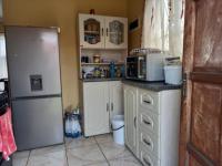 Kitchen - 8 square meters of property in Dawn Park