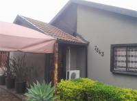 Front View of property in Boitekong