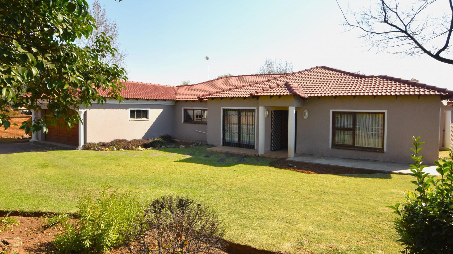 Front View of property in Elspark