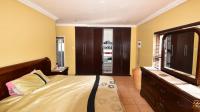 Bed Room 1 of property in Elspark