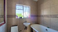 Bathroom 1 - 4 square meters of property in Elspark