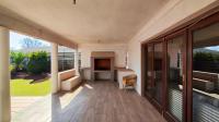 Patio - 39 square meters of property in Elspark