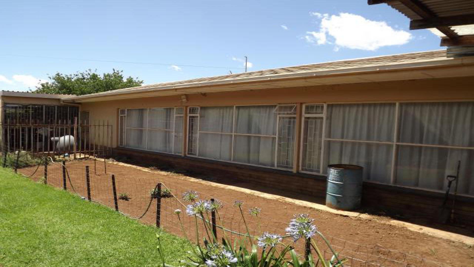 Spaces of property in Meiringspark