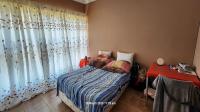 Bed Room 5+ of property in Meiringspark