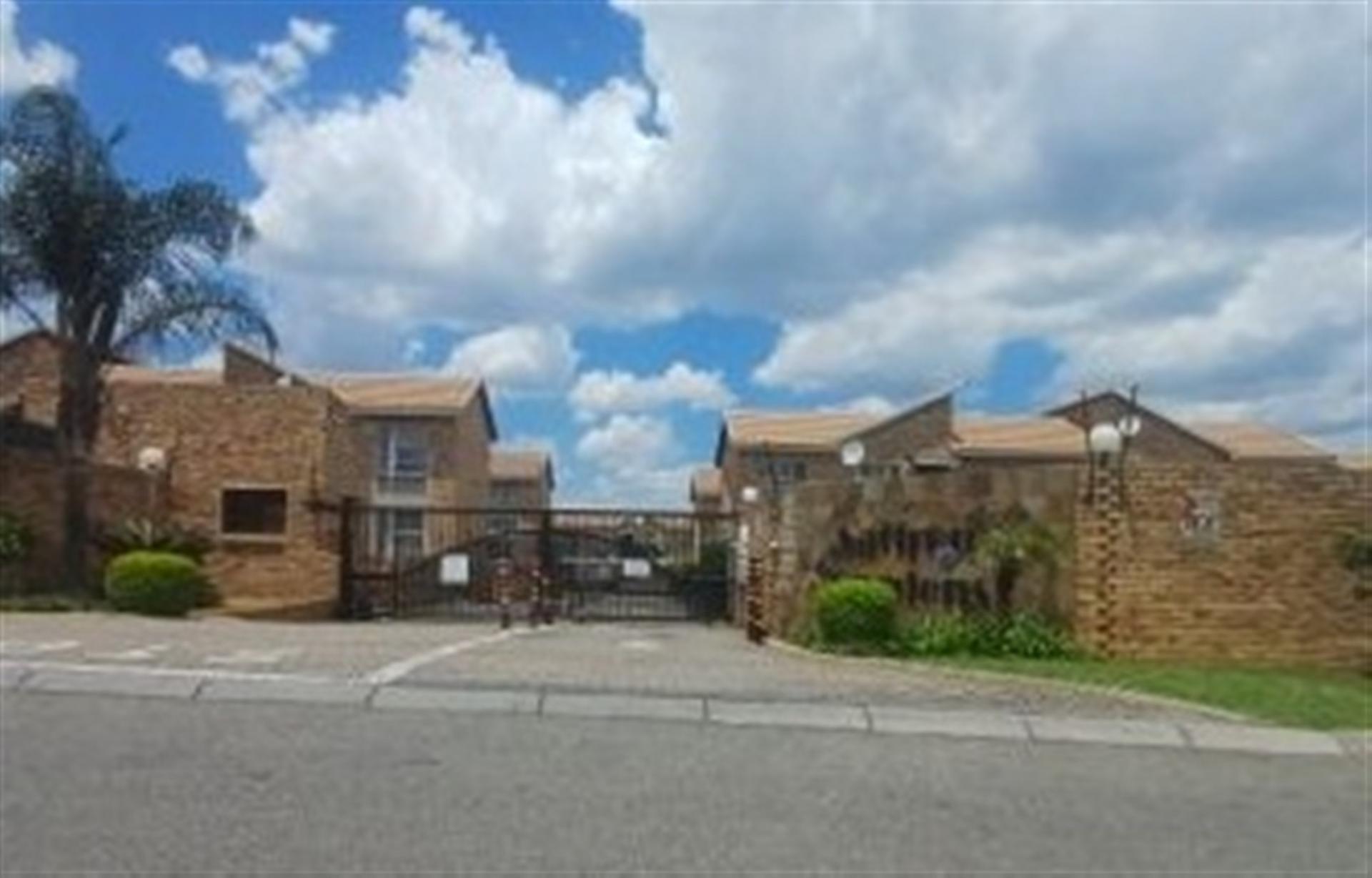 Front View of property in Honey Park