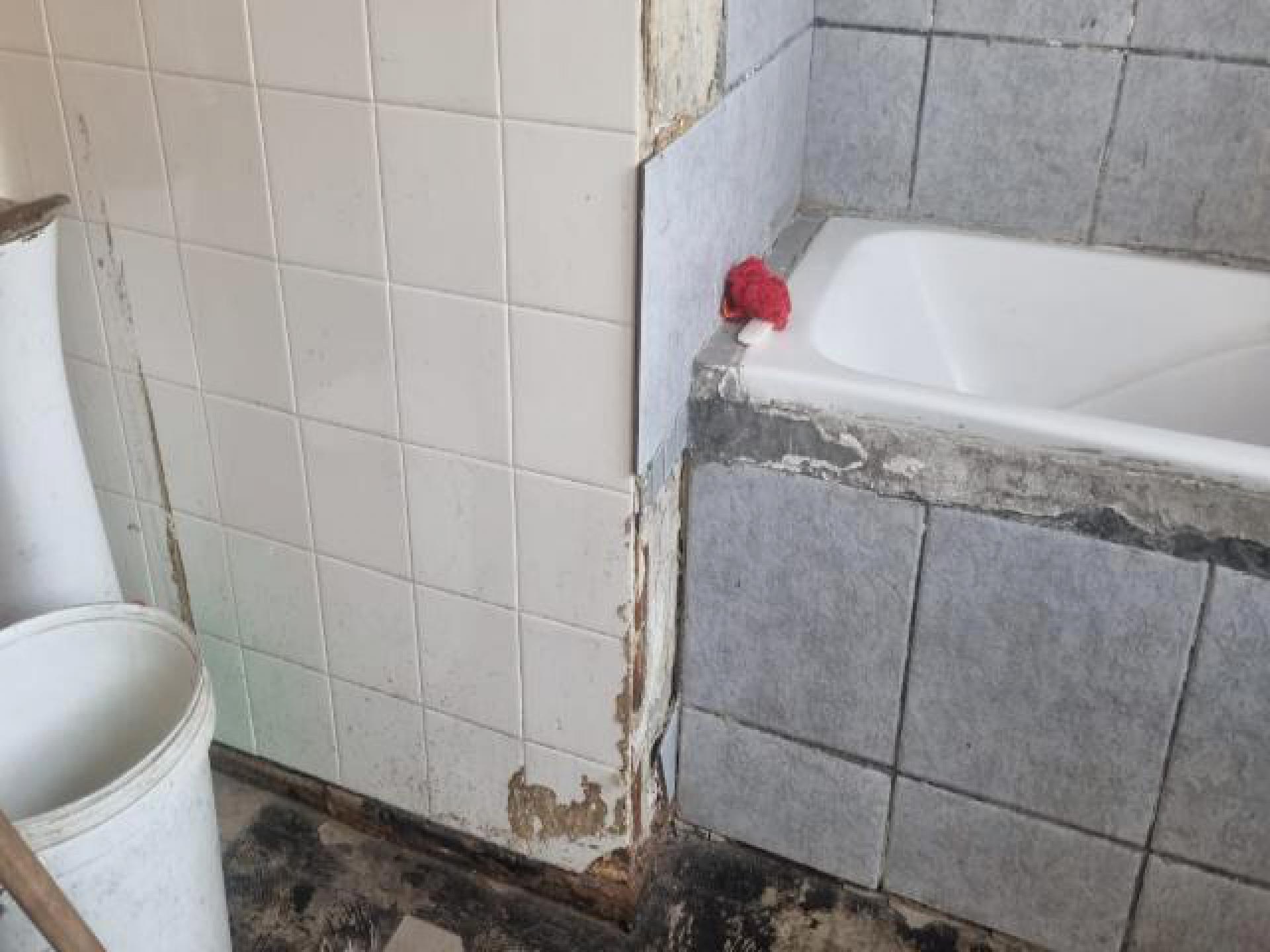 Bathroom 1 of property in Grootvlei