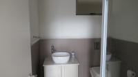 Main Bathroom - 5 square meters of property in Bedfordview