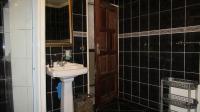 Bathroom 3+ - 11 square meters of property in Randpark Ridge