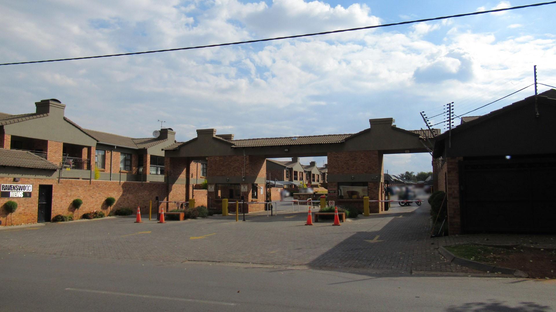 Front View of property in Ravenswood