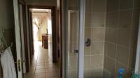 Bathroom 1 - 6 square meters of property in Ravenswood